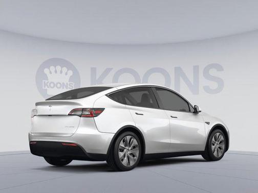Pearl White Multi-Coat 2024 Tesla Model Y Long Range Dual Motor All-Wheel Drive