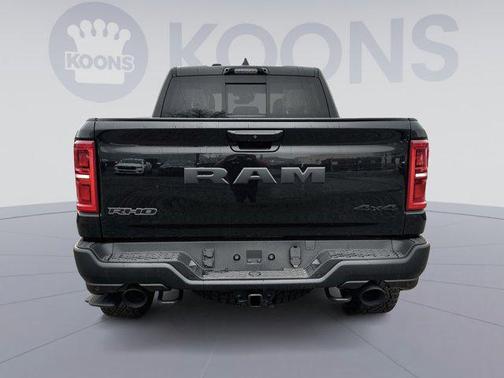 Diamond Black Crystal Pearlcoat 2026 RAM 1500 RHO Crew Cab 4x4 5'7' Box