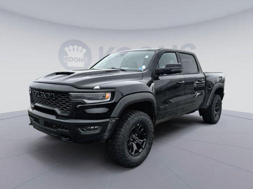 Diamond Black Crystal Pearlcoat 2026 RAM 1500 RHO Crew Cab 4x4 5'7' Box