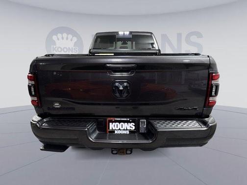 2022 RAM 2500 Laramie Crew Cab 4x4 6'4' Box