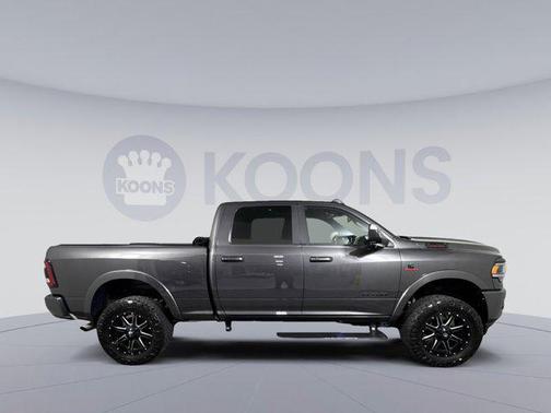 2022 RAM 2500 Laramie Crew Cab 4x4 6'4' Box