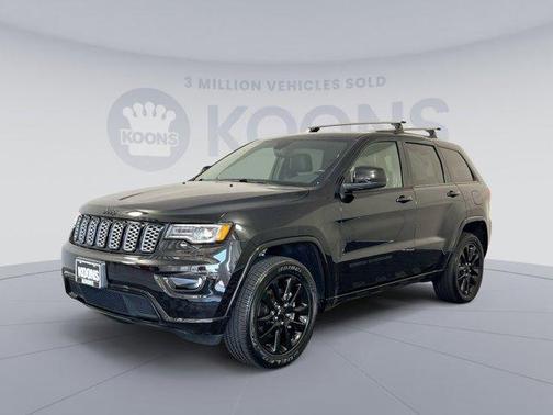 Photo 1 of 26 of 2020 Jeep Grand Cherokee Altitude