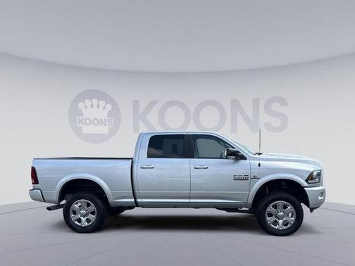 2018 RAM 2500 Laramie Crew Cab 4x4 6'4' Box