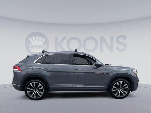 2022 Volkswagen Atlas Cross Sport 3.6L V6 SEL Premium R-Line