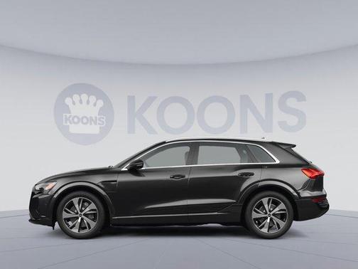 2024 Audi Q8 e-tron Prestige