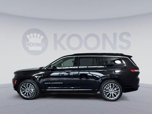 Diamond Black Crystal Pearlcoat 2024 Jeep Grand Cherokee L Summit Reserve