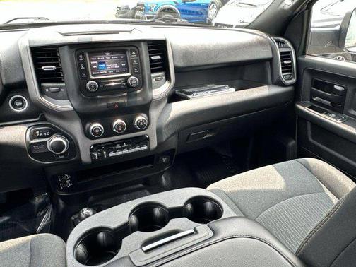 2021 RAM 2500 Tradesman Crew Cab 4x4 8' Box