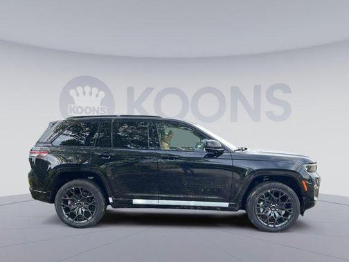 2025 Jeep Grand Cherokee Summit