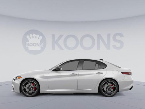 Milano White 2024 Alfa Romeo Giulia Veloce AWD