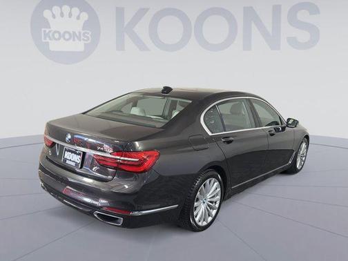 2017 BMW 740 xDrive