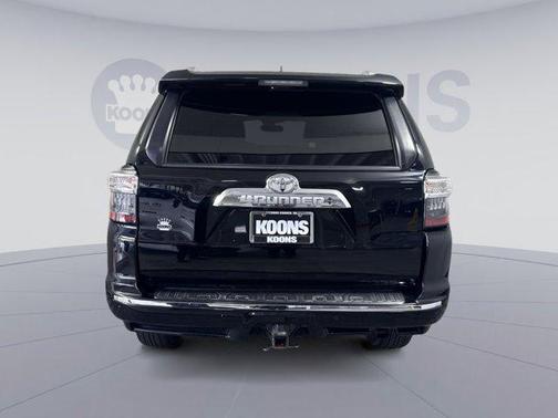 Midnight Black Metallic 2019 Toyota 4Runner Limited