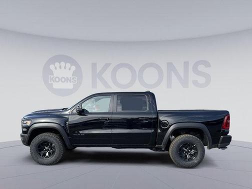 Diamond Black Crystal Pearlcoat 2026 RAM 1500 RHO Crew Cab 4x4 5'7' Box