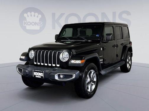 Black Clearcoat 2018 Jeep Wrangler Unlimited Sahara
