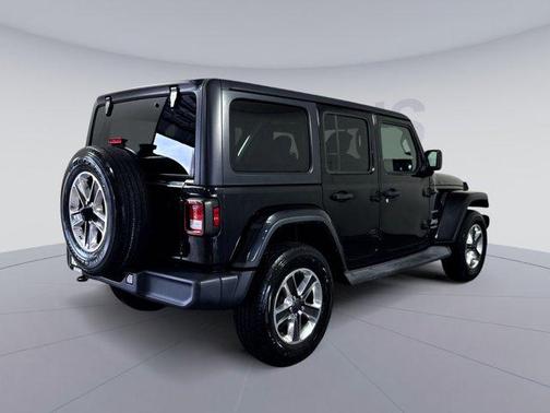 Black Clearcoat 2018 Jeep Wrangler Unlimited Sahara
