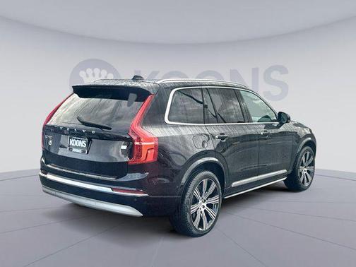 2022 Volvo XC90 Recharge Plug-In Hybrid T8 Inscription 6 Passenger