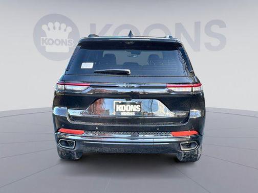 2025 Jeep Grand Cherokee Summit