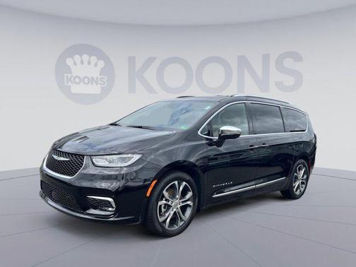 2025 Chrysler Pacifica L