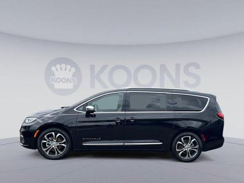 2025 Chrysler Pacifica L