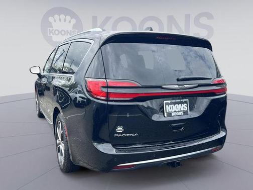 2025 Chrysler Pacifica L