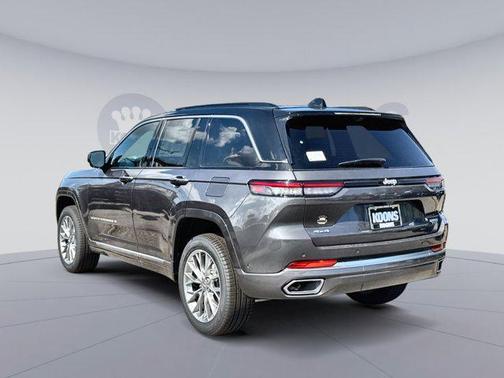 2025 Jeep Grand Cherokee Summit