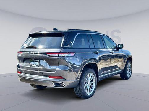 2025 Jeep Grand Cherokee Summit