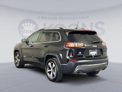 Photo 3 of 29 of 2019 Jeep Cherokee Limited