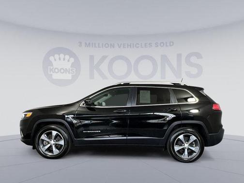 Photo 2 of 29 of 2019 Jeep Cherokee Limited