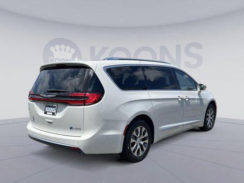 2021 Chrysler Pacifica L