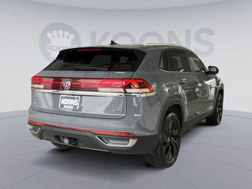 2024 Volkswagen Atlas Cross Sport 2.0T SE w/Technology 4MOTION