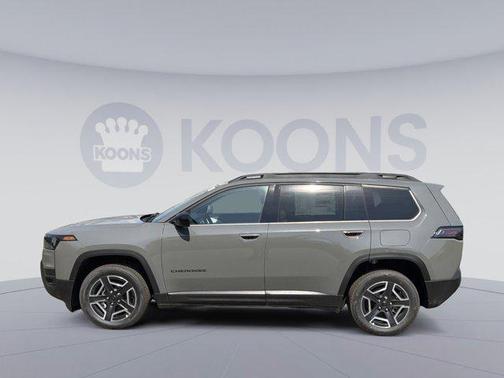 Sting-Gray Clearcoat 2026 Jeep Cherokee Laredo 4x4