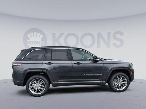 2025 Jeep Grand Cherokee Summit