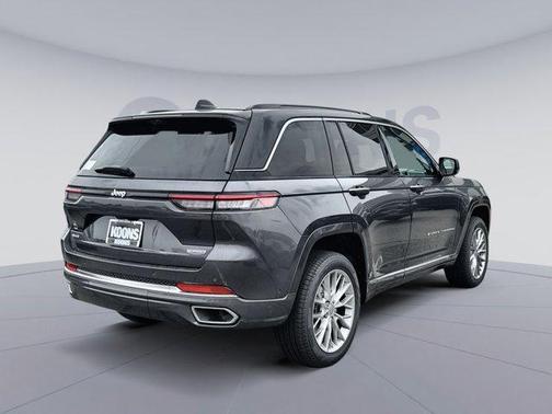 2025 Jeep Grand Cherokee Summit