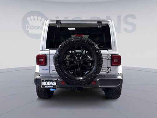 Silver Zynith Clearcoat 2022 Jeep Wrangler Unlimited 4xe Sahara