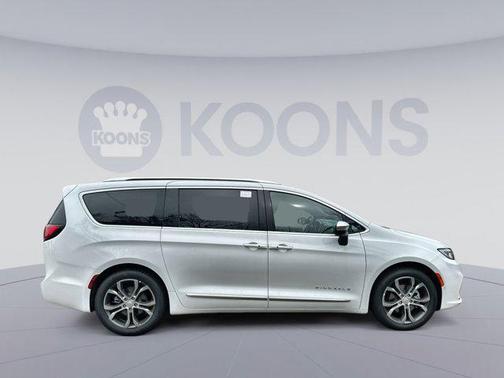 2026 Chrysler Pacifica L