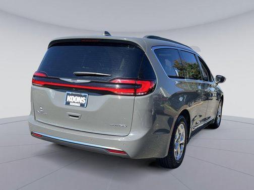 Ceramic Gray Clearcoat 2022 Chrysler Pacifica Limited