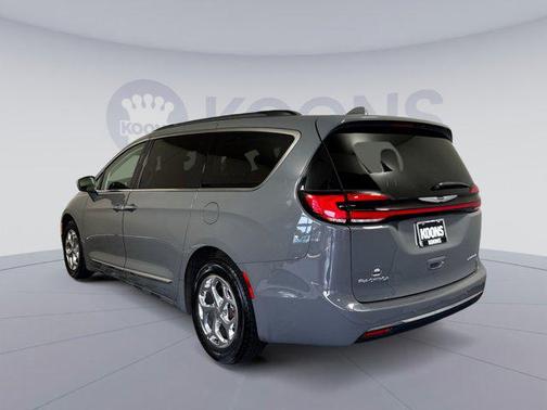 Ceramic Gray Clearcoat 2022 Chrysler Pacifica Limited