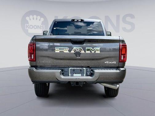 2025 RAM 2500 Big Horn Crew Cab 4x4 6'4' Box