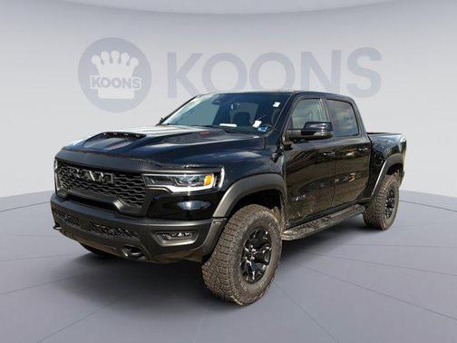 Diamond Black Crystal Pearlcoat 2026 RAM 1500 RHO Crew Cab 4x4 5'7' Box