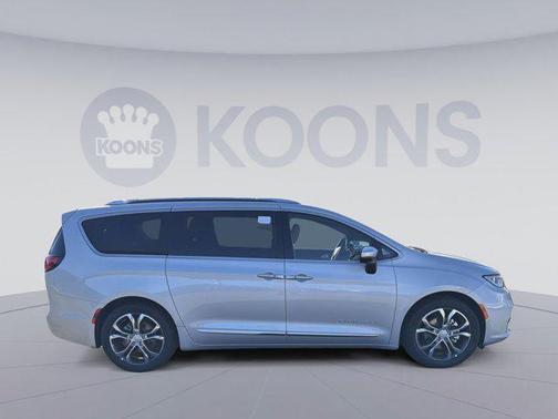 2026 Chrysler Pacifica L