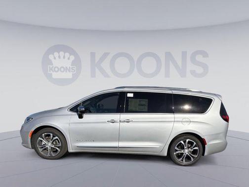 2026 Chrysler Pacifica L