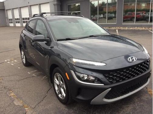 2022 Hyundai KONA SEL