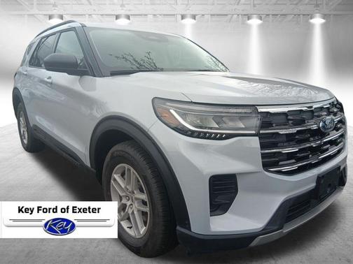 SPACE WHITE METALLIC 2026 Ford Explorer Active
