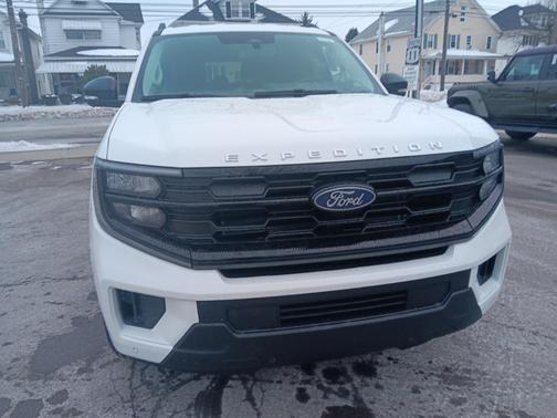 2026 Ford Expedition Max Active 4x4