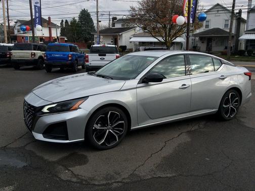 2024 Nissan Altima SR FWD