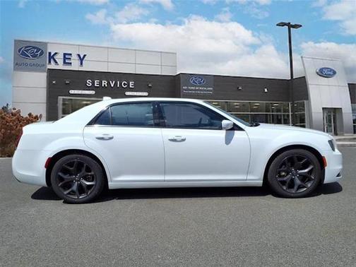 2023 Chrysler 300 S