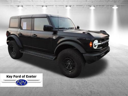 SHADOW BLACK 2026 Ford Bronco Outer Banks