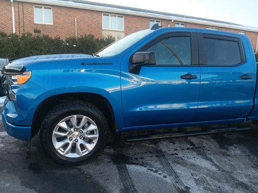 2022 Chevrolet Silverado 1500 Custom