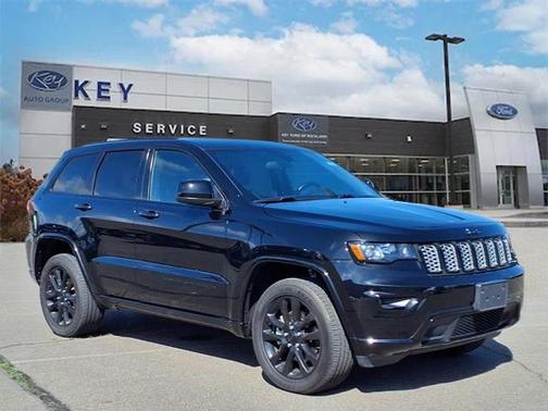 2021 Jeep Grand Cherokee LAREDO
