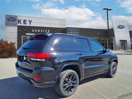 2021 Jeep Grand Cherokee LAREDO