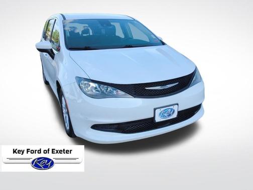 Bright White Clearcoat 2023 Chrysler Voyager LX